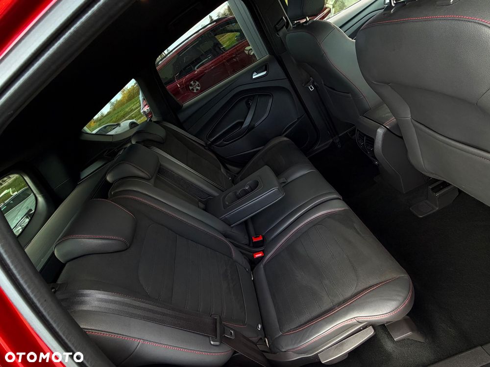 Ford Kuga 2.0 TDCi 4x4 ST-Line - 27