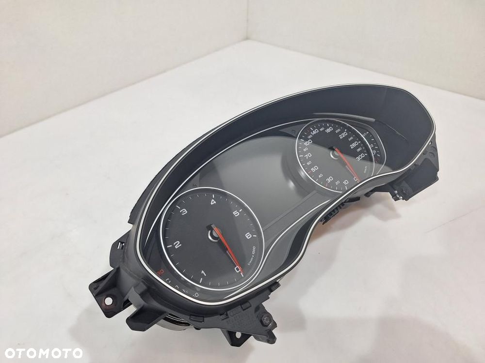 Audi A6 C7 Licznik Zegary 4G8920932S - 4