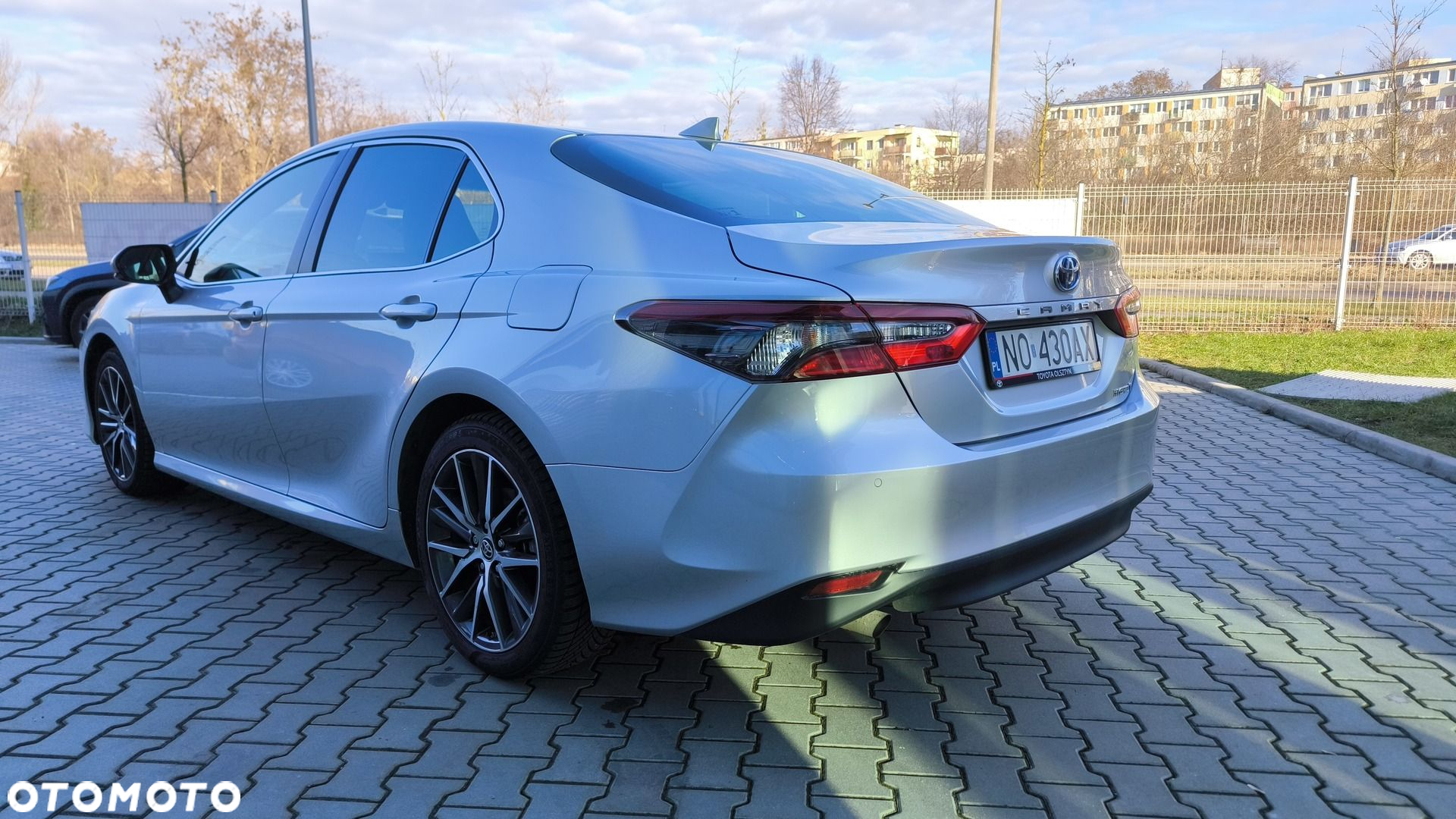 Toyota Camry - 12
