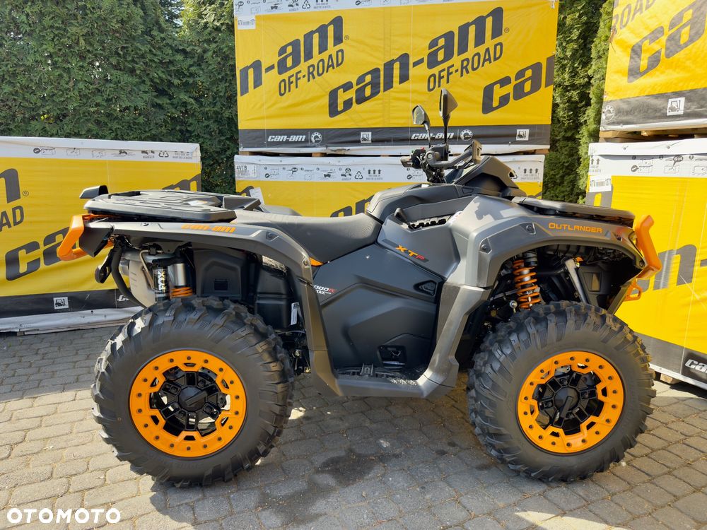 Can-Am Outlander - 8