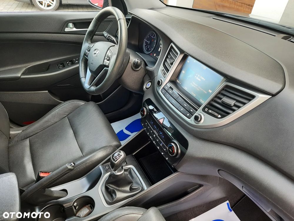Hyundai Tucson 1.6 GDi 2WD Premium - 16