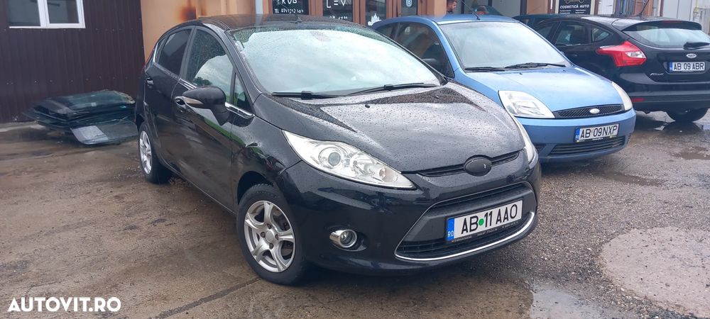 Ford Fiesta 1.25i Ambiente - 7