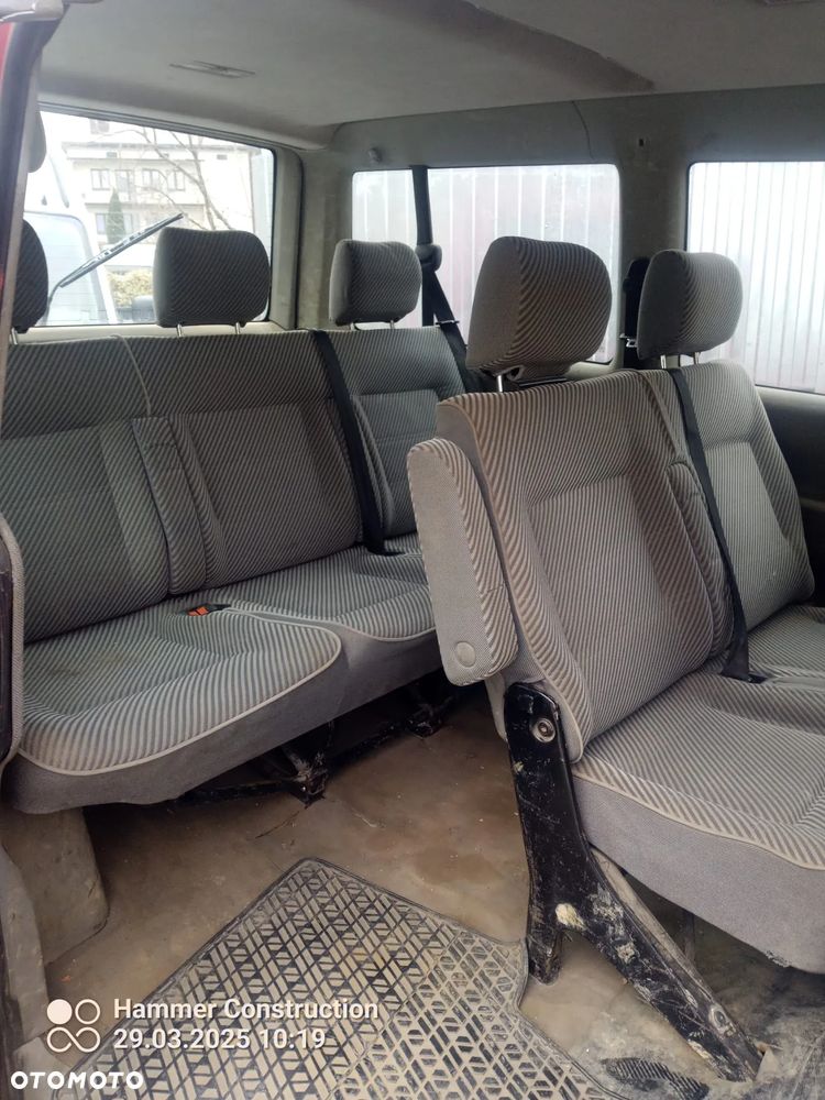 Volkswagen Multivan Standard - 3