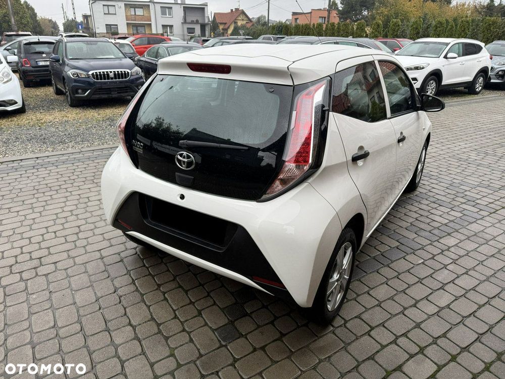 Toyota Aygo x - 7