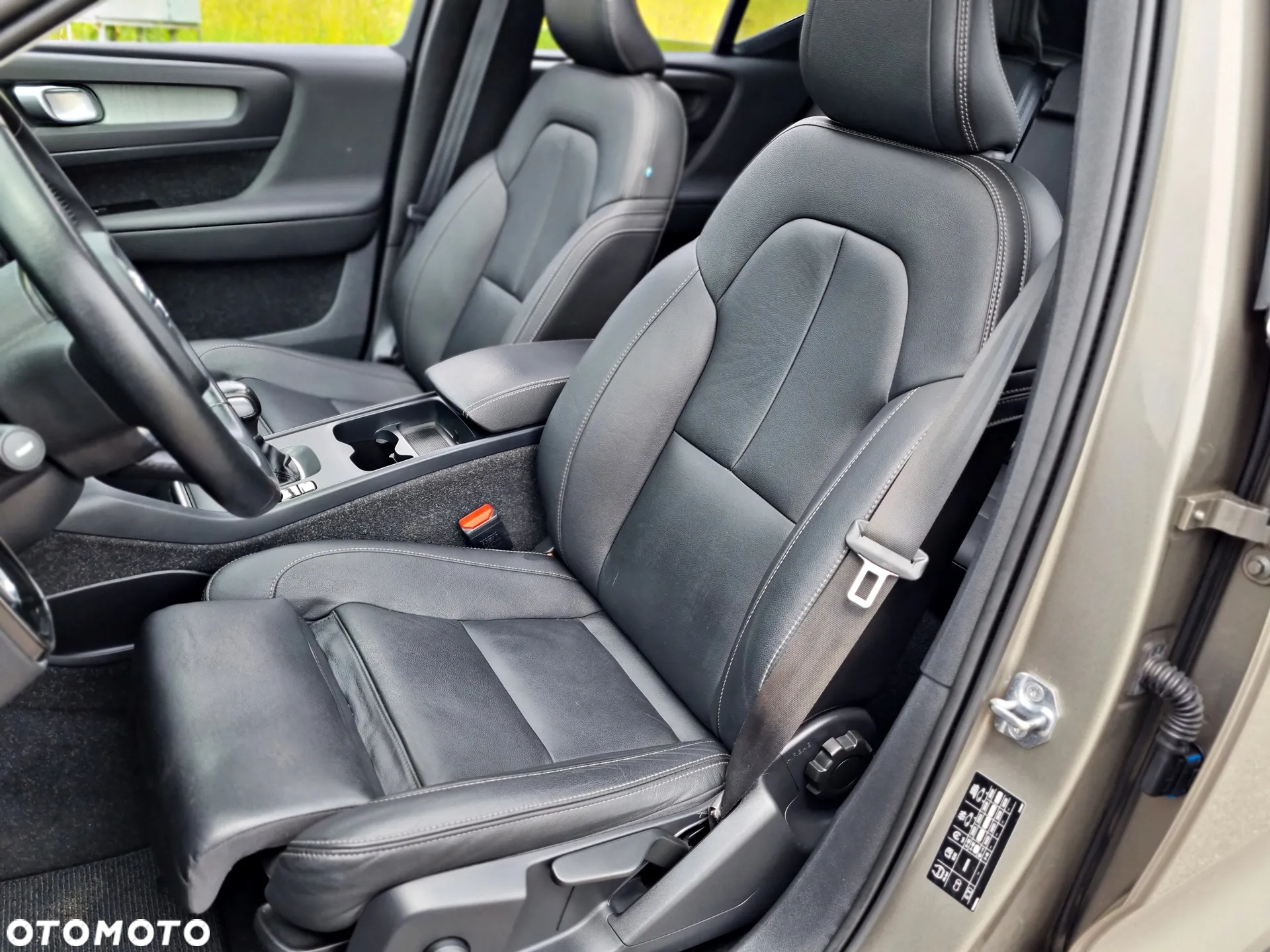 Volvo XC 40 - 21