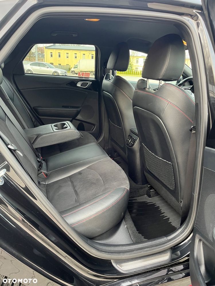 Kia ProCeed 1.6 T-GDI GT DCT - 4