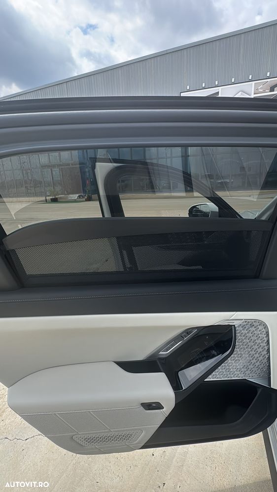 BMW Seria 7 740d xDrive MHEV - 22