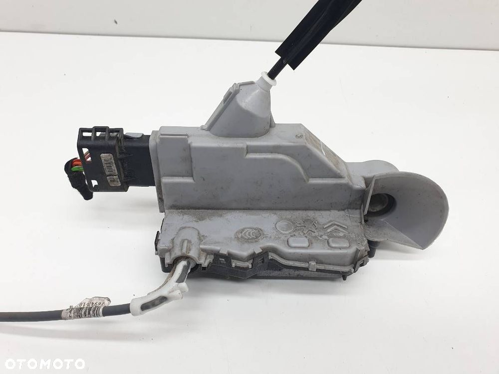 ZAMEK DRZWI PRZÓD LEWY PSA 104238  PEUGEOT 5008 II 2019 EUROPA - 2