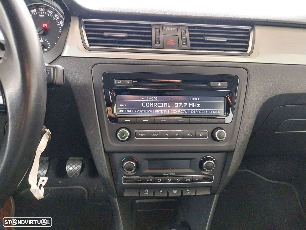 Skoda Rapid Spaceback 1.6 TDi Elegance - 7