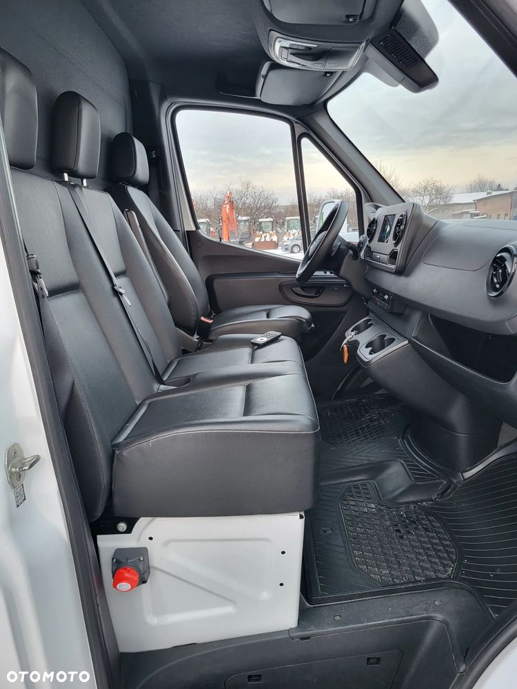 Mercedes-Benz Sprinter 317 Autolaweta najazd alu Hak 3500kg - 33