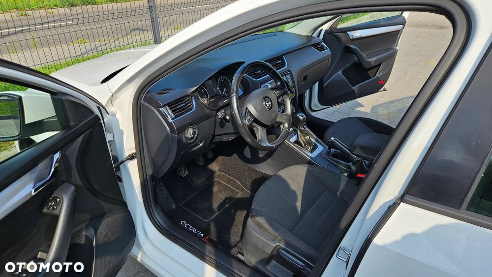 Skoda Octavia - 16