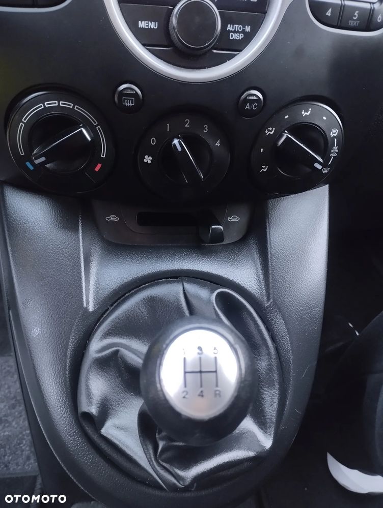 Mazda 2 1.3 Dynamic - 16