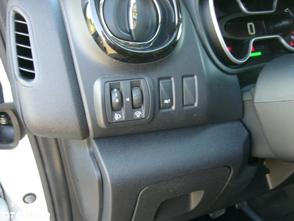 Opel Vivaro Komora chłodnicza VebaBox Panele słoneczne - 25