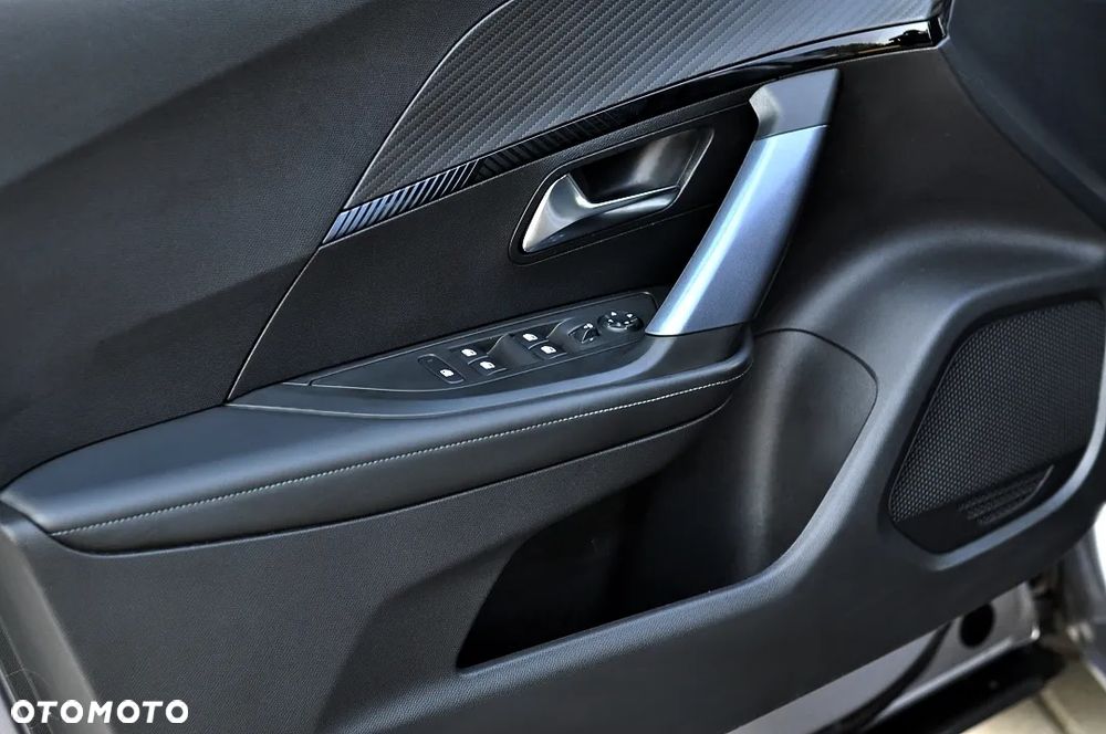 Peugeot 2008 1.2 PureTech Allure Pack S&S - 16