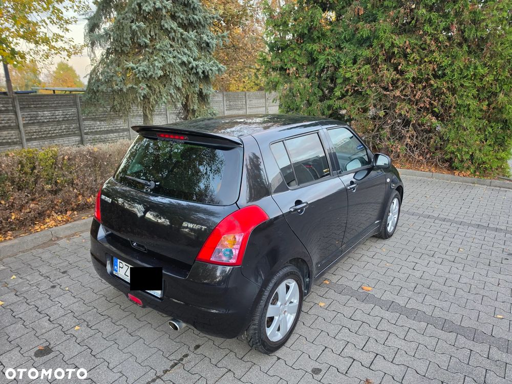 Suzuki Swift 2009 photo 5