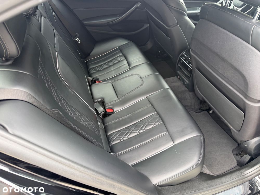 BMW Seria 5 520d Luxury Line sport - 25