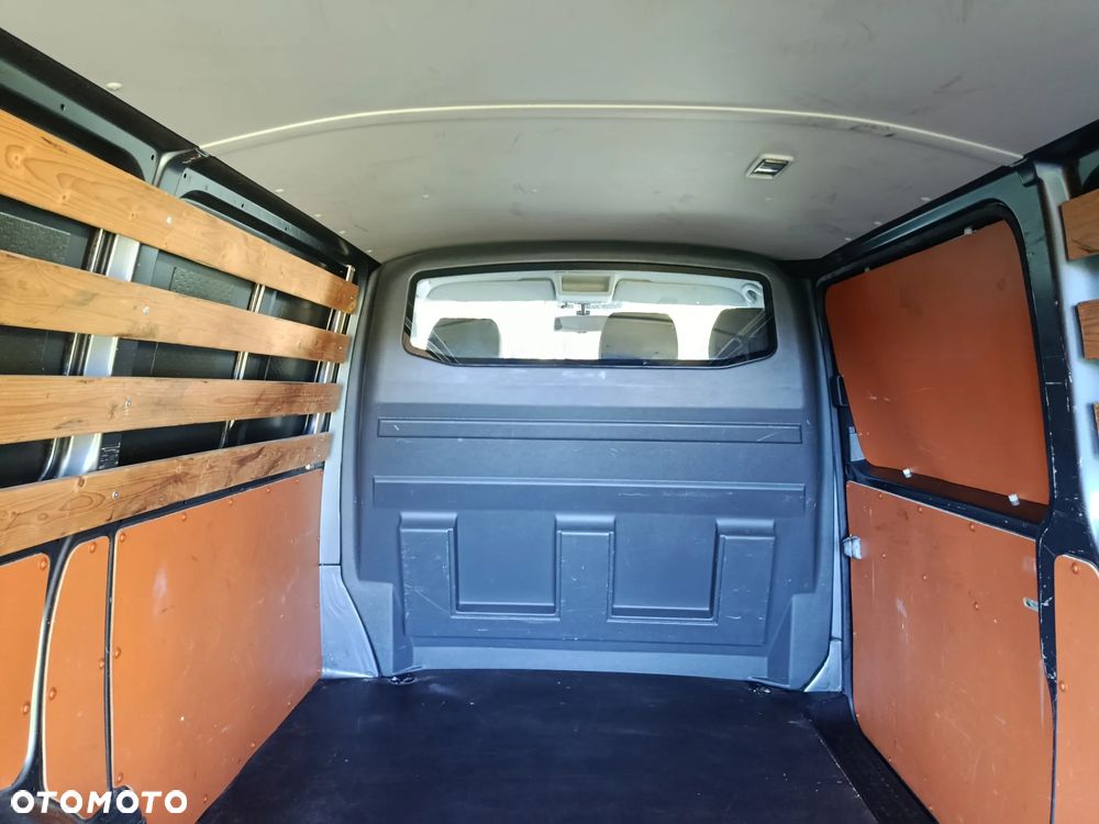 Volkswagen Transporter - 21