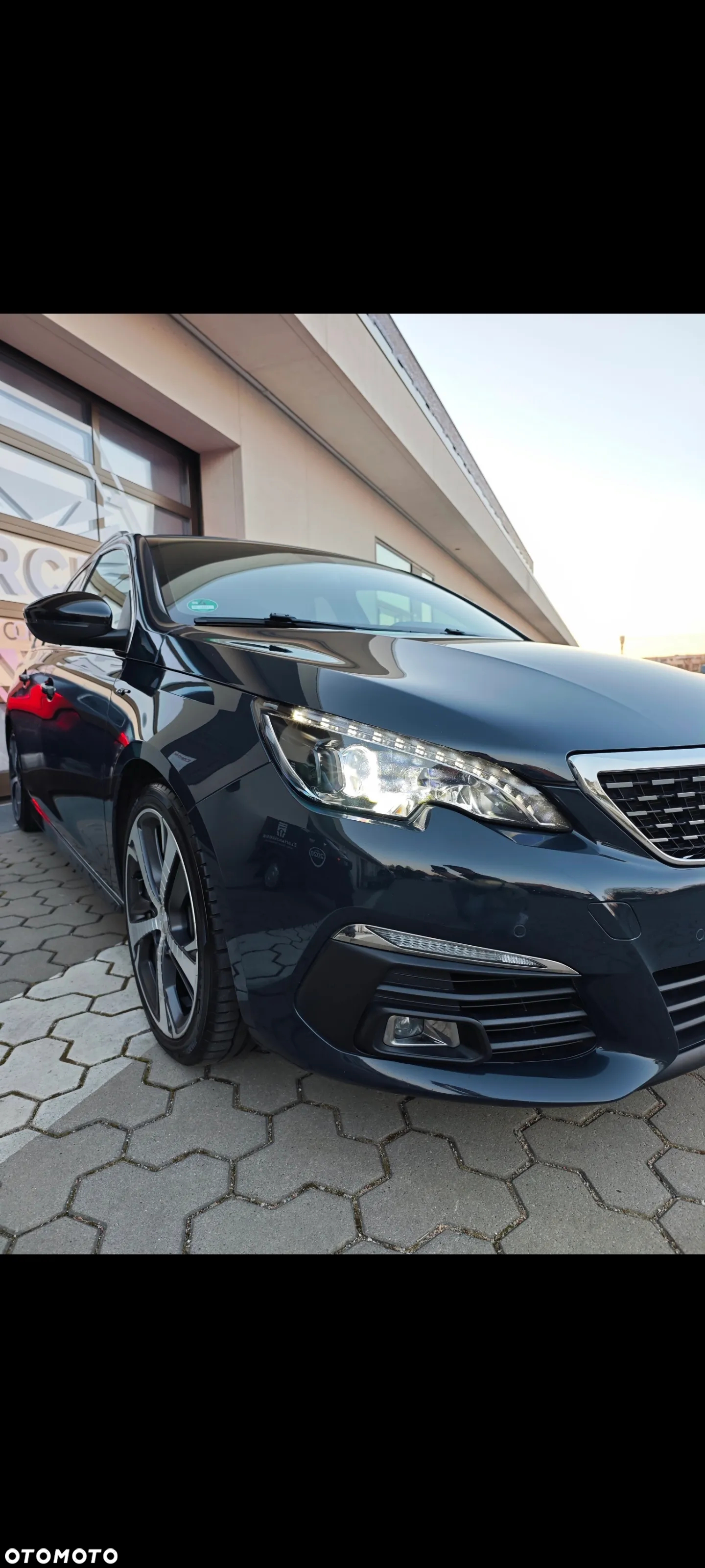 Peugeot 308 SW 2.0 BlueHDi GT S&S EAT8 - 17