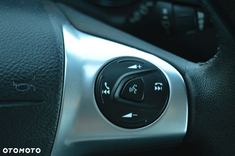 Ford Kuga - 22
