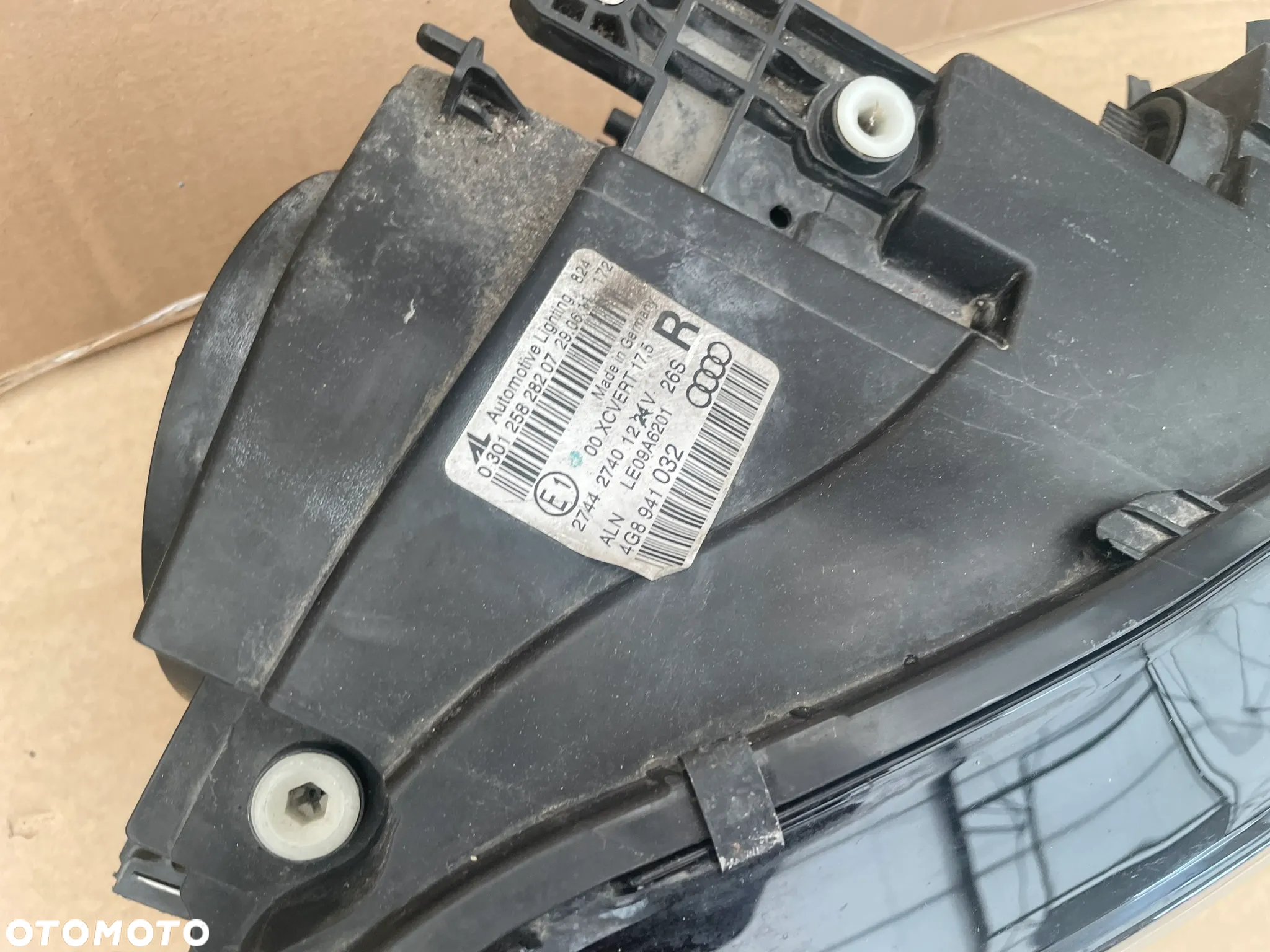 Audi A7 C7 4G8 reflektor xenon skrętny prawy 4G8941032 - 4