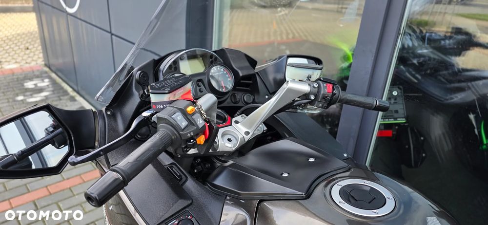 Kawasaki GTR - 36