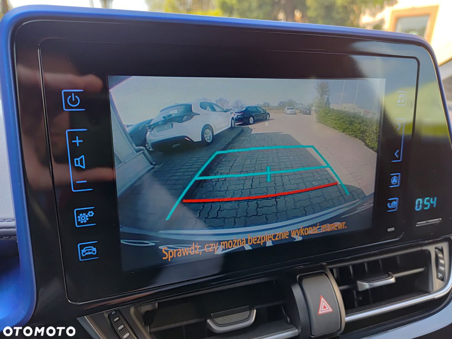Toyota C-HR - 15