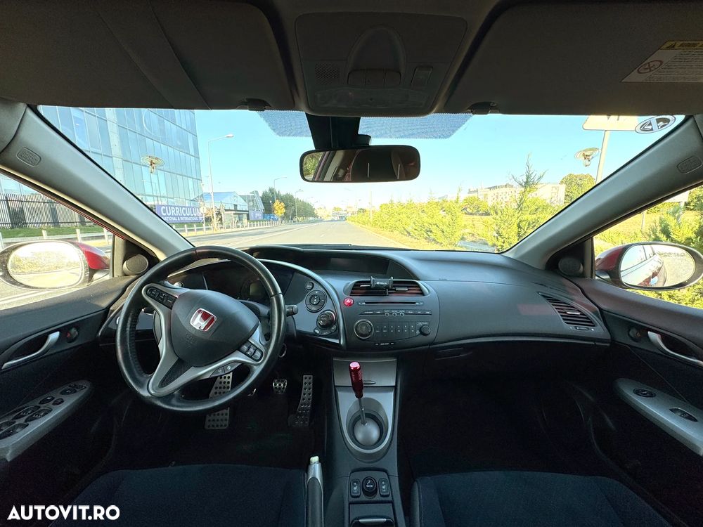 Honda Civic 1.8 Executive - 9