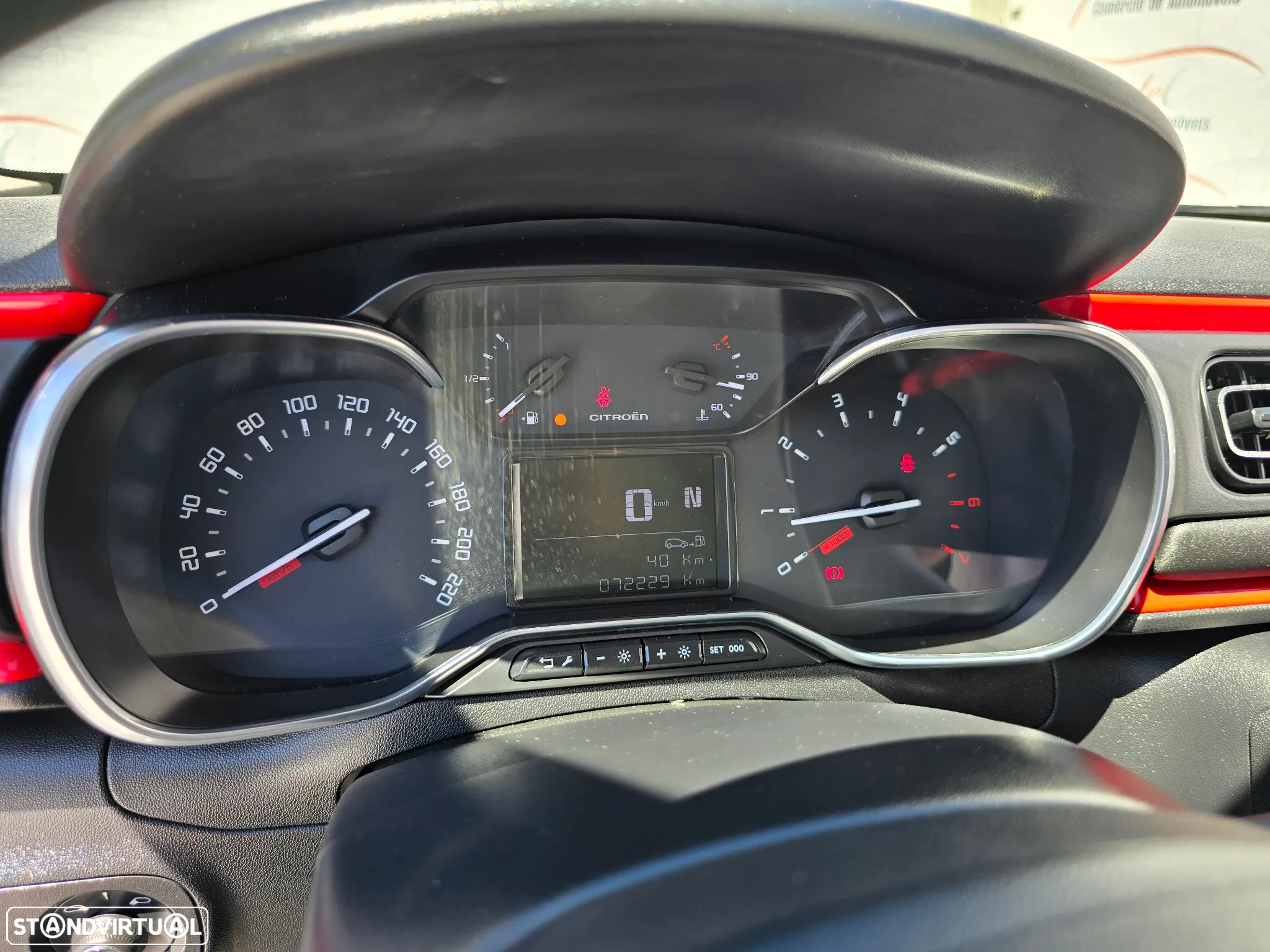 Citroën C3 1.2 PureTech Shine EAT6 - 34