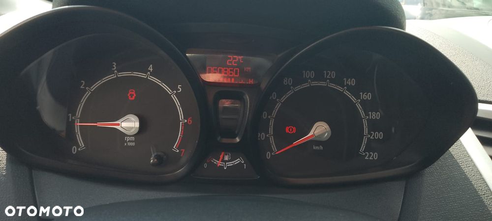 Ford Fiesta 1.25 SYNC Edition - 11