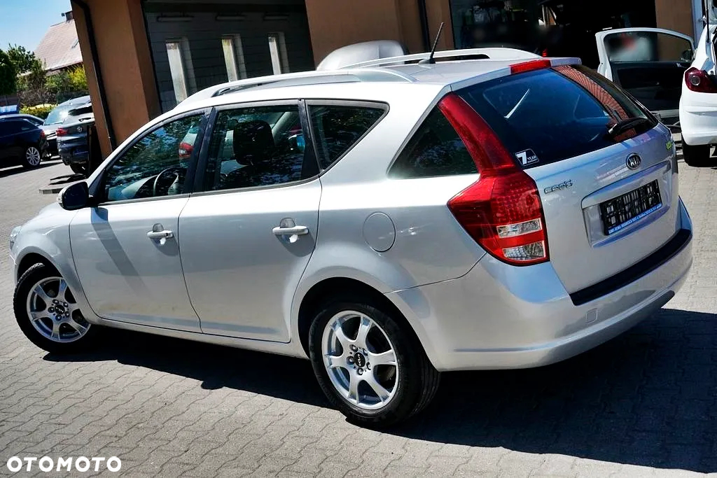 Kia Ceed - 3
