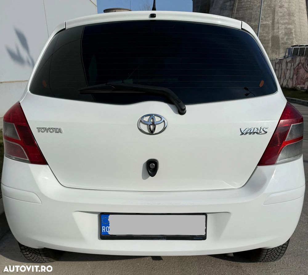 Toyota Yaris 1.4 D-4D Terra - 8