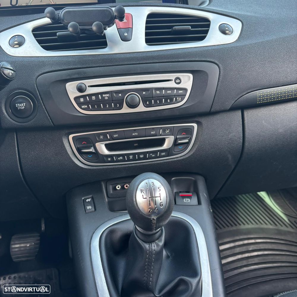 Renault Grand Scénic 1.5 dCi Luxe 7L - 8