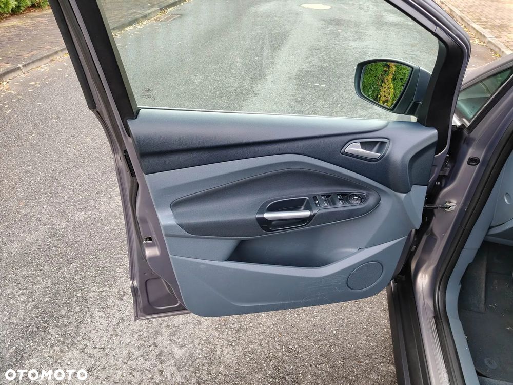 Ford Grand C-MAX Titanium - 35