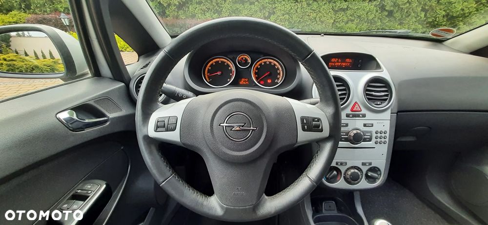 Opel Corsa - 22