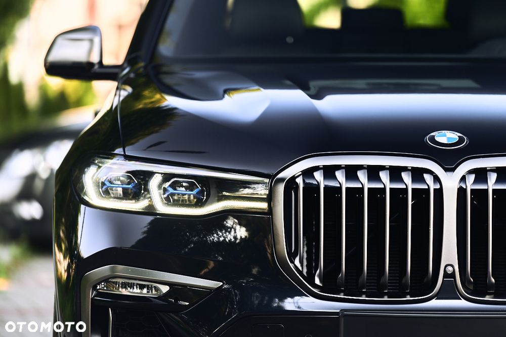 BMW X7 M50d - 21