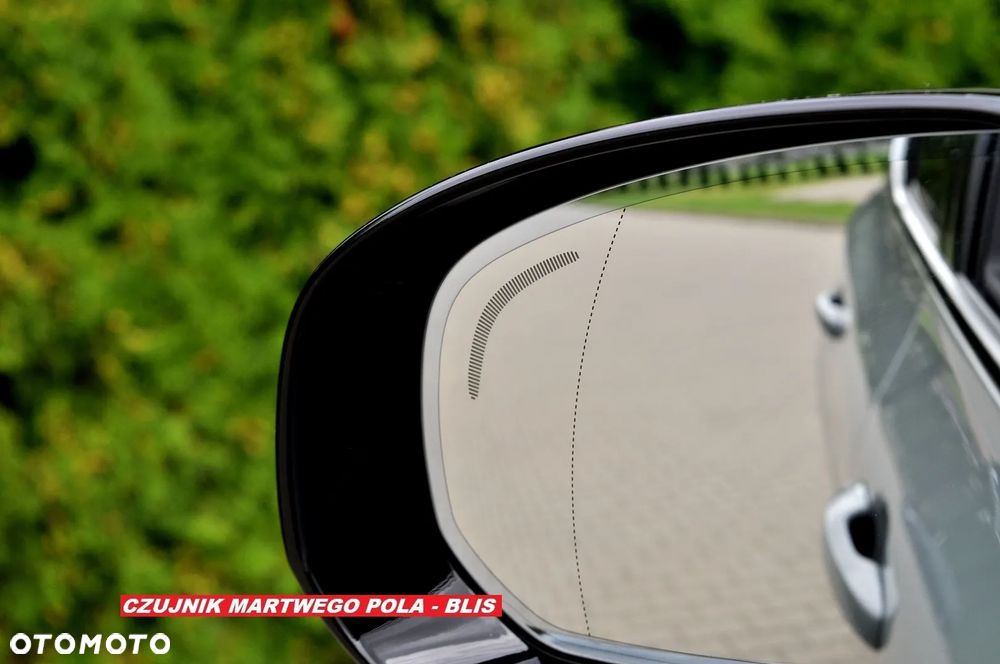 Volvo XC 60 B5 B AWD Plus Dark - 31