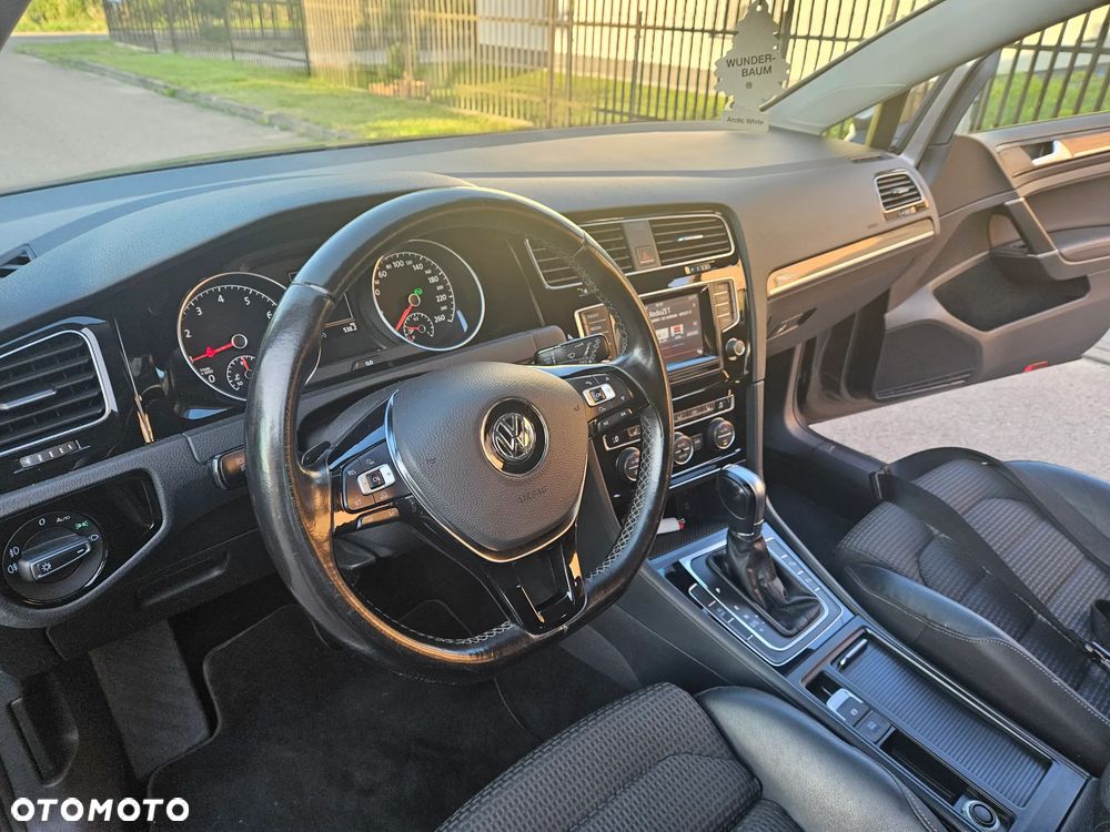 Volkswagen Golf 1.4 TSI BlueMotion Technology DSG Highline - 28