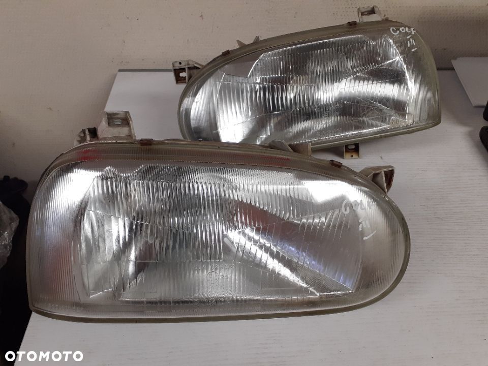 REFLEKTOR VOLKSWAGEN GOLF III 3 PRAWY 1 ŻARÓWKA - 1