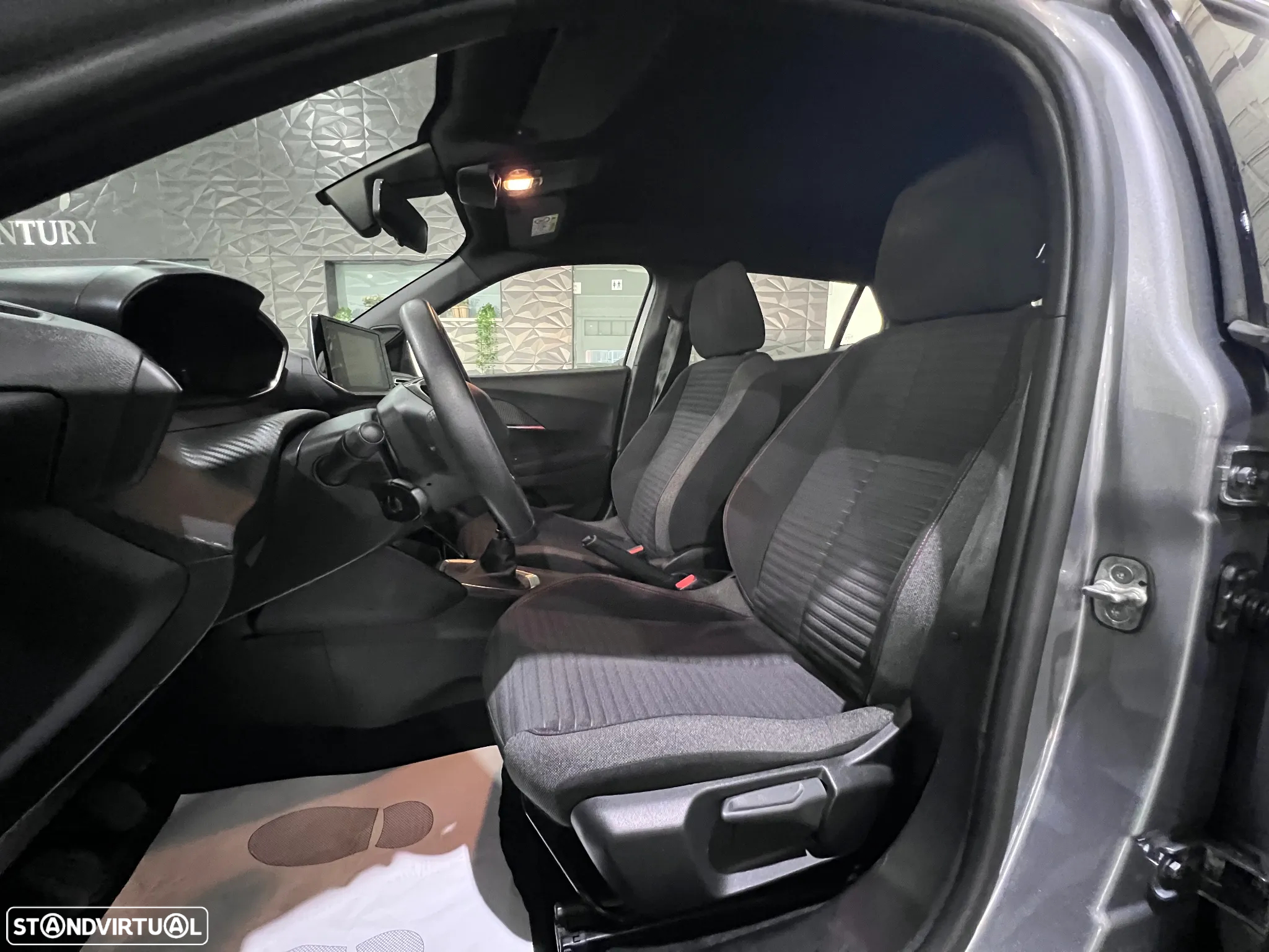 Peugeot 2008 1.2 PureTech Active - 8