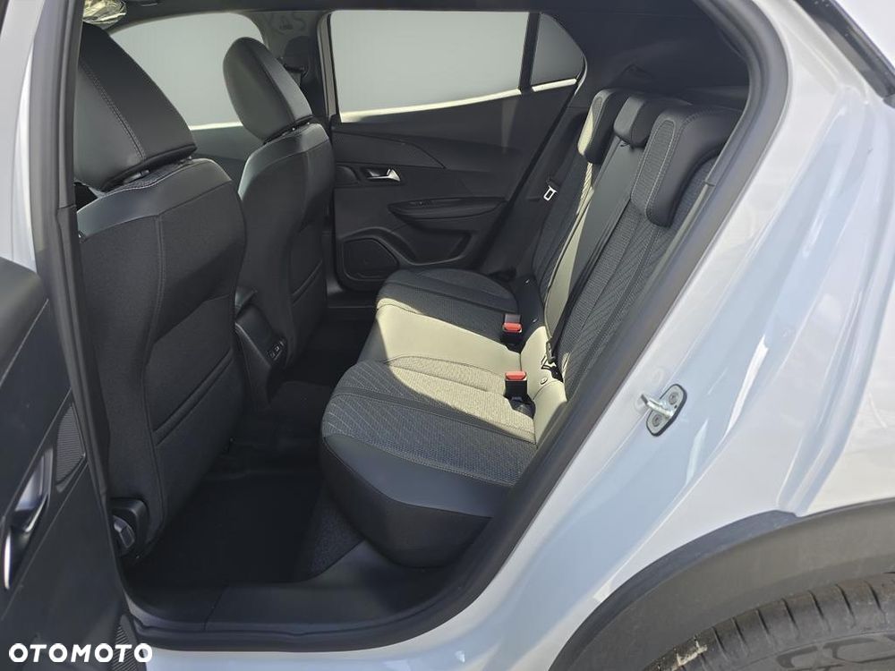 Peugeot 2008 PureTech mHEV Allure e-DCS6 - 9