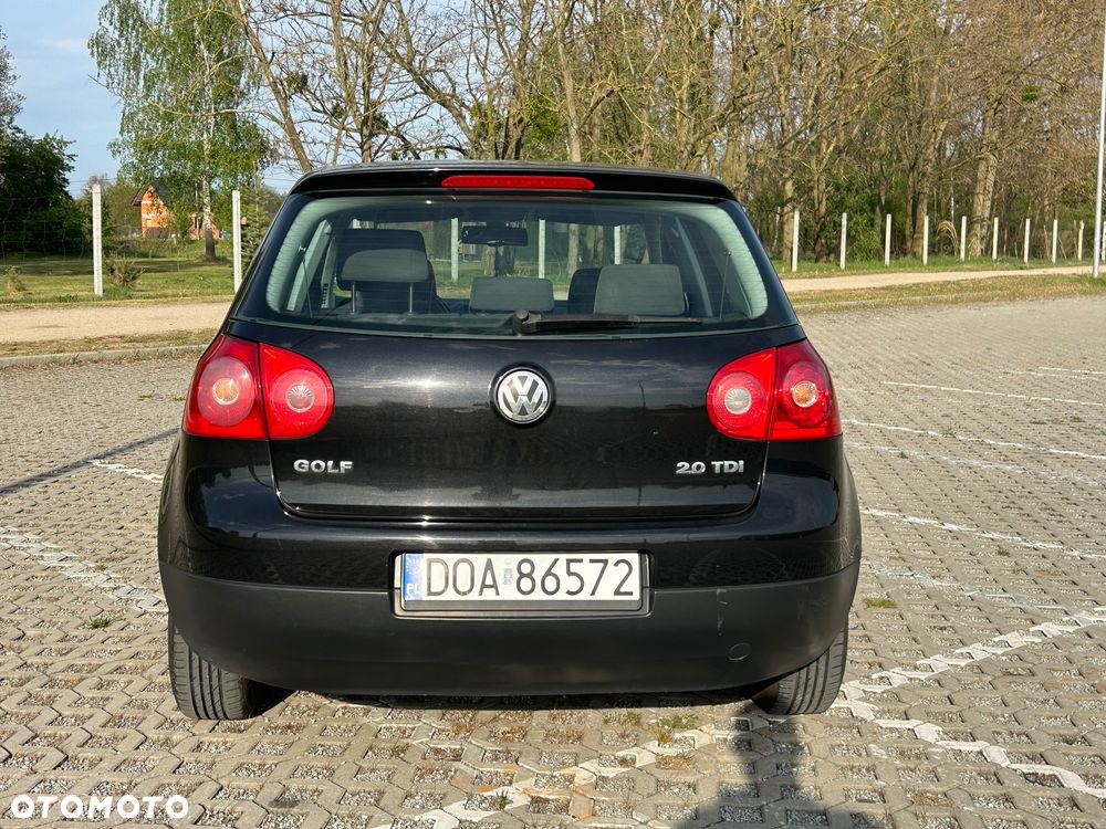 Volkswagen Golf 2.0 TDI DPF Comfortline - 4