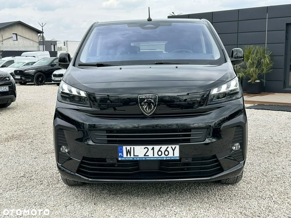 Peugeot Traveller - 2