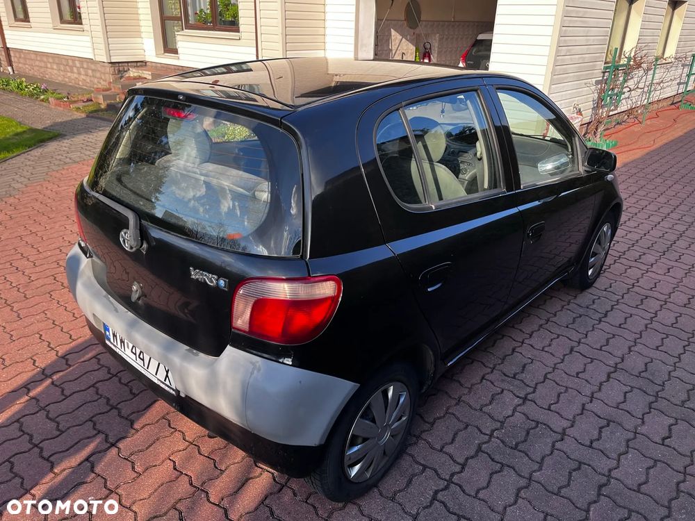 Toyota Yaris 1.0 Terra - 3