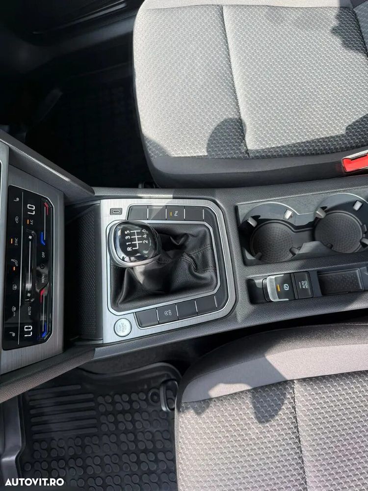 Volkswagen Passat - 20