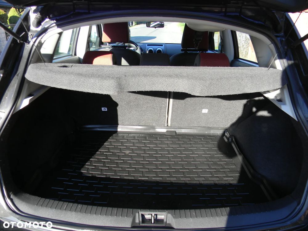 Dacia Duster 1.6 16V 4x2 Destination - 27