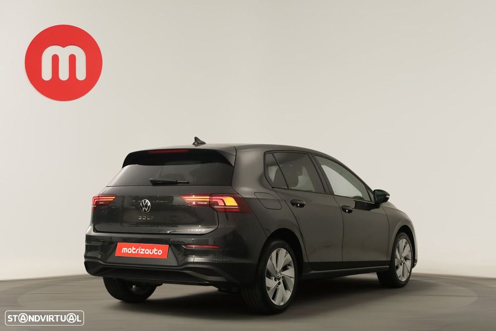 VW Golf 1.5 TSI e-Hybrid Life DSG - 4