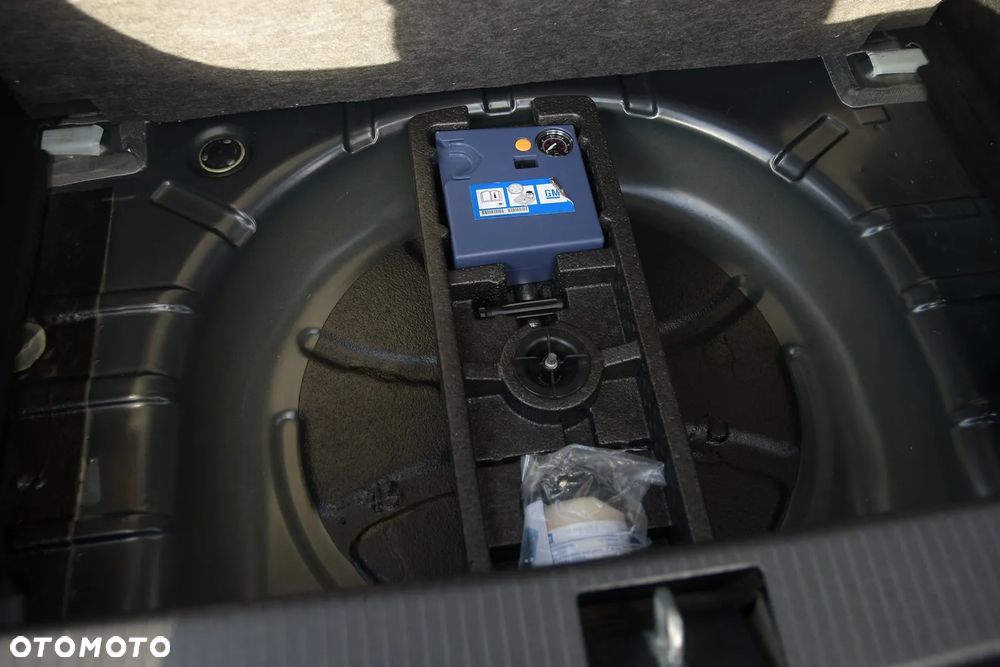 Opel Astra 1.6 Edition Sport - 21