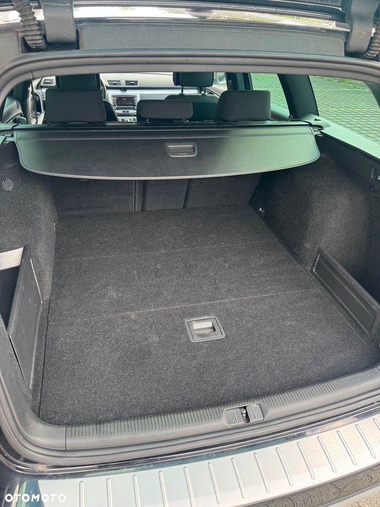 Volkswagen Passat 2.0 TDI 4Motion DSG BlueMotion Tech Comfortline - 12