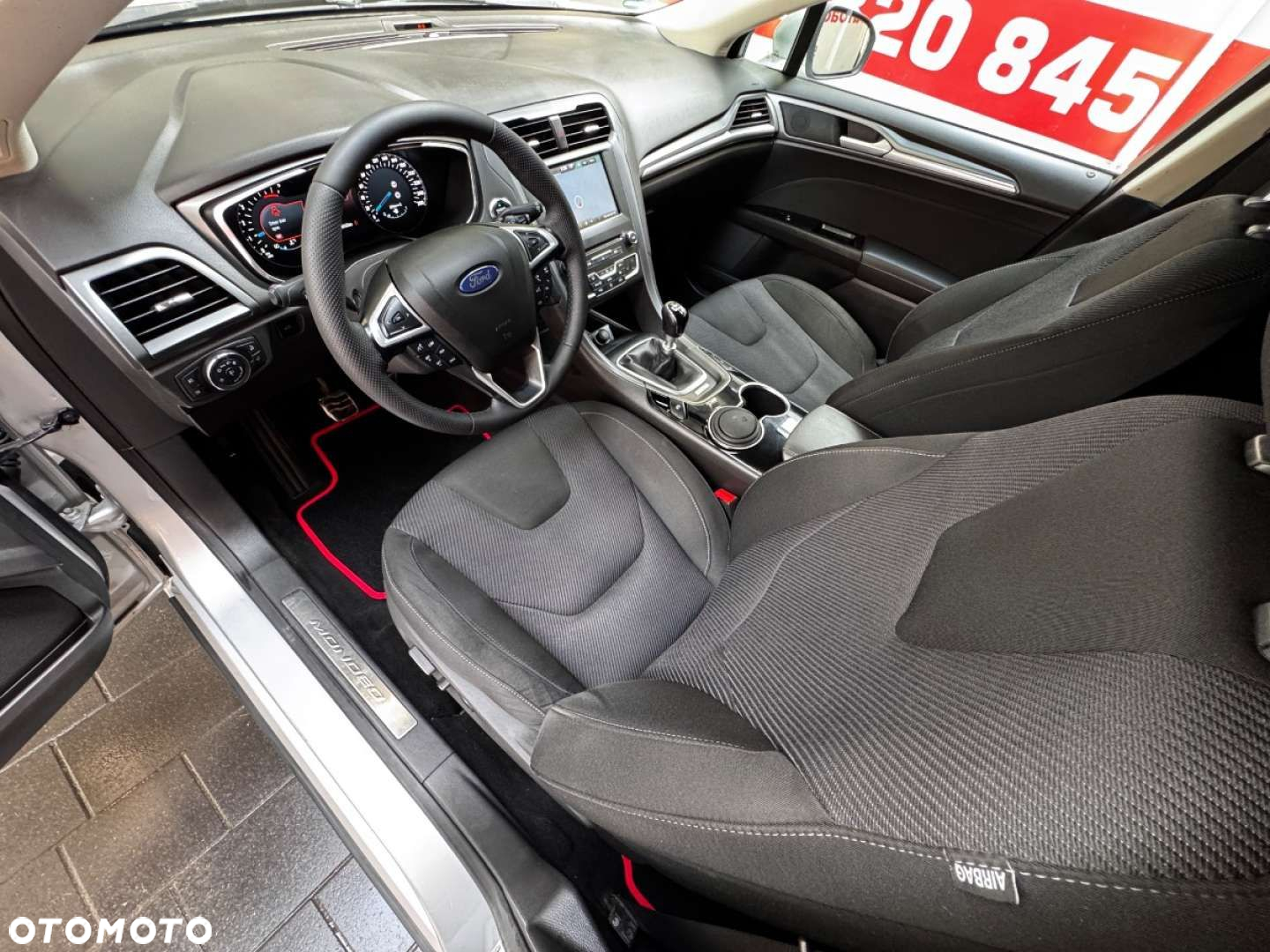 Ford Mondeo - 22