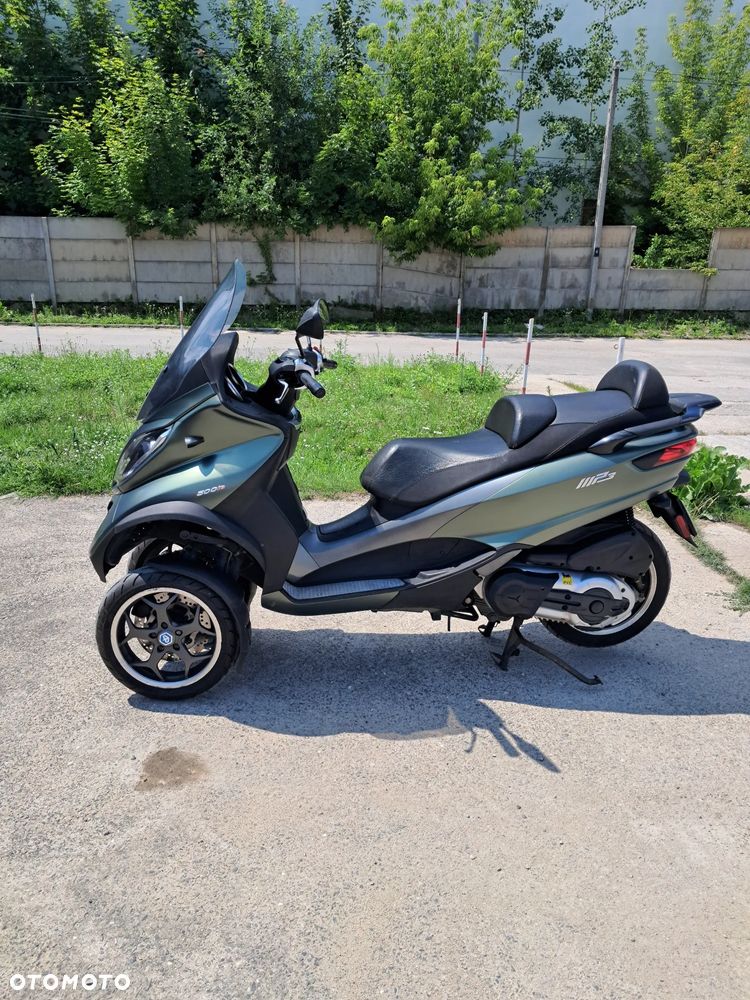 Piaggio MP-3 - 1